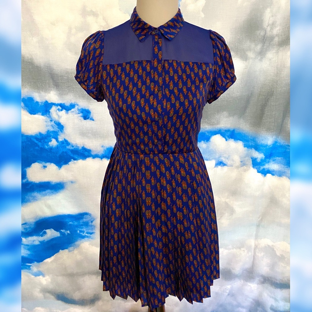 Forever 21 Retro Collared Silky Sheer Pleated Dress ✨